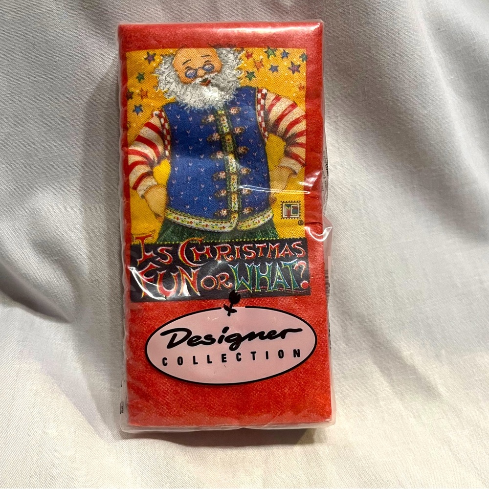 New VINTAGE Designer Collection 10 Christmas Handkerchiefs Santa Designed